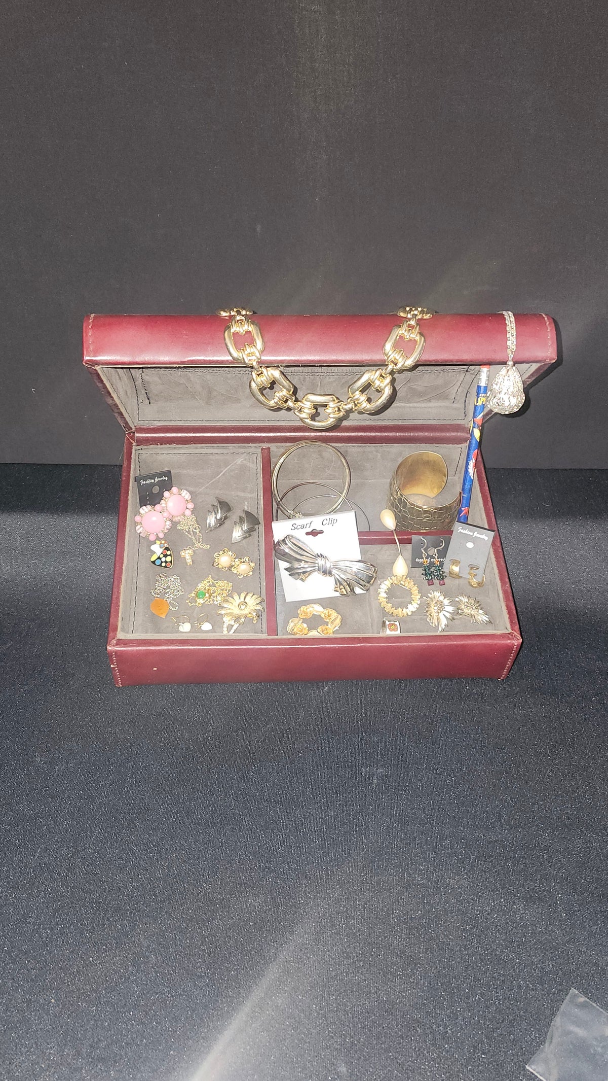 Leather Jewelry Box with Jewelry AA20-7152