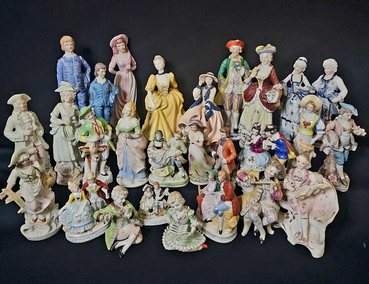 27 English Style Figurines FI21-2000