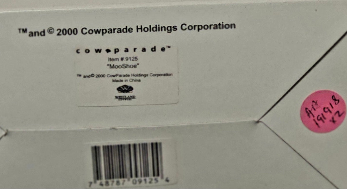 CowParade MooShoe # 9125 AA-191918