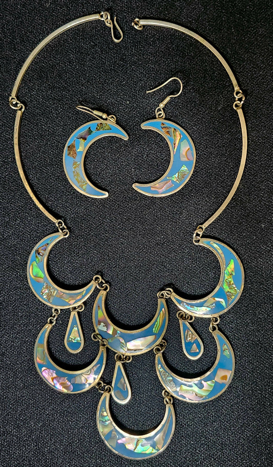 Alpaca Mexico Necklace with pierced earrings